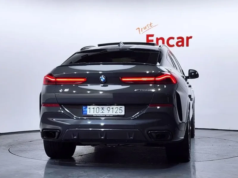 2022 BMW X6 с пробегом 21 753 км