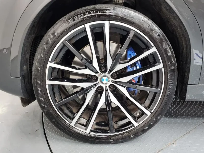 2022 BMW X6 с пробегом 21 753 км
