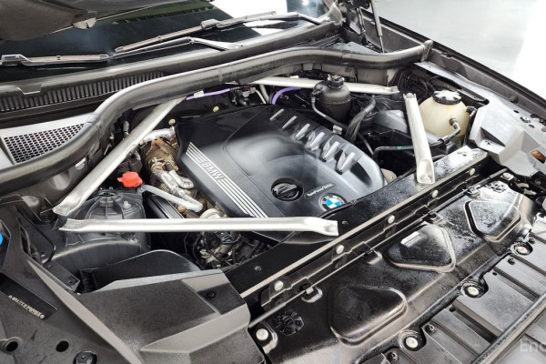 2022 BMW X6 с пробегом 21 753 км