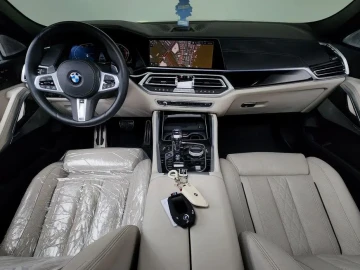 2022 BMW X6 с пробегом 21 753 км