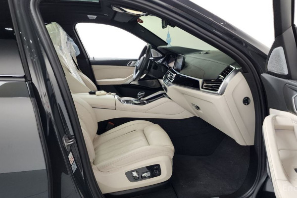 2022 BMW X6 с пробегом 21 753 км