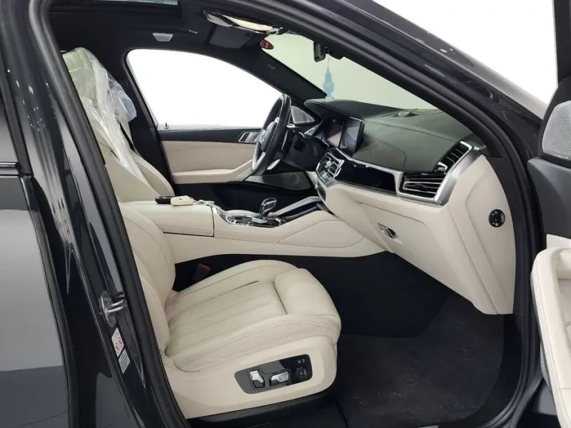 2022 BMW X6 с пробегом 21 753 км