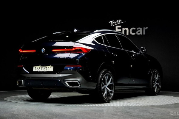 2022 BMW X6 с пробегом 69 954 км
