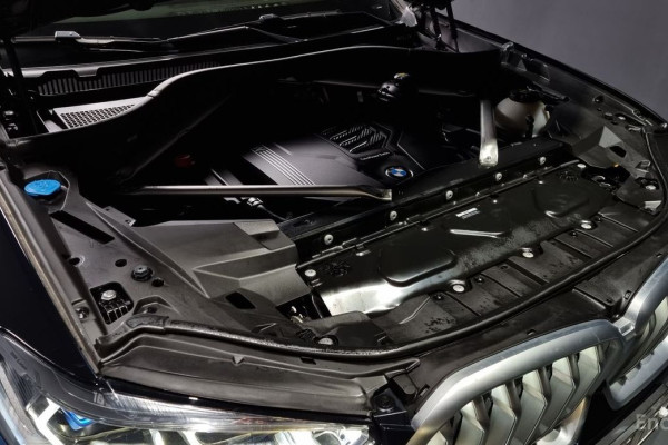 2022 BMW X6 с пробегом 69 954 км