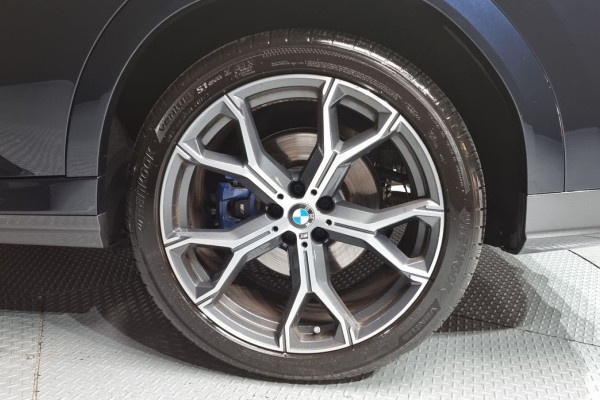 2022 BMW X6 с пробегом 69 954 км