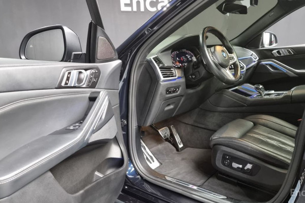 2022 BMW X6 с пробегом 69 954 км