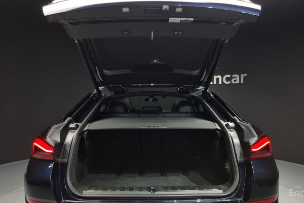 2022 BMW X6 с пробегом 69 954 км