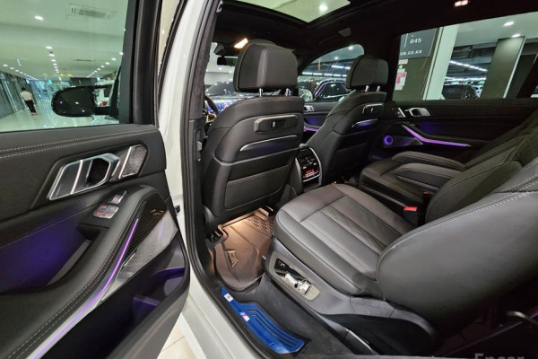 2024 BMW X7 с пробегом 9 033 км