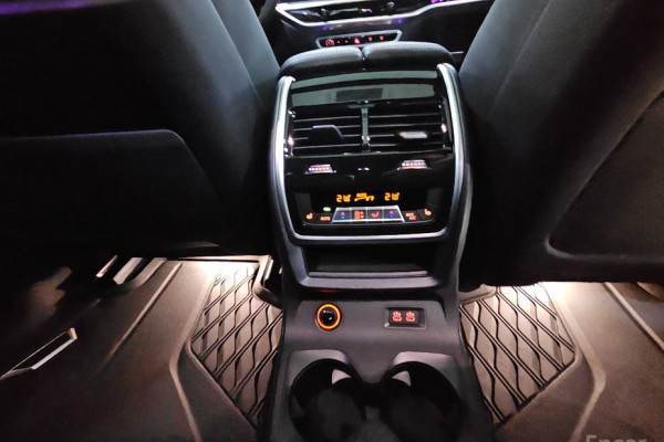 2024 BMW X7 с пробегом 9 033 км