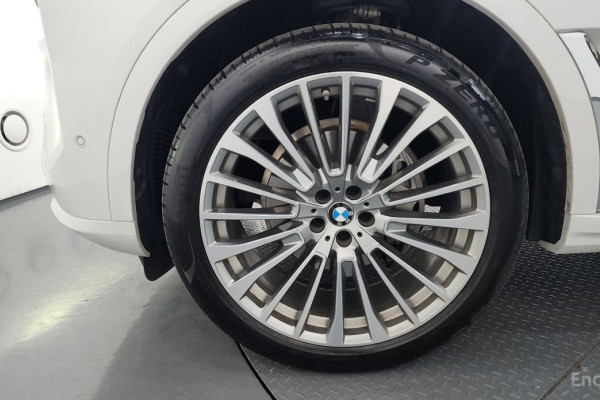 2024 BMW X7 с пробегом 42 453 км