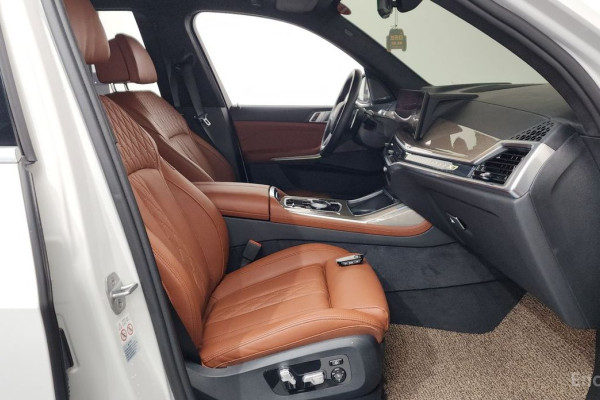 2024 BMW X7 с пробегом 42 453 км