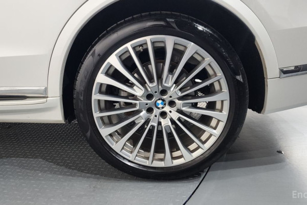 2024 BMW X7 с пробегом 42 453 км