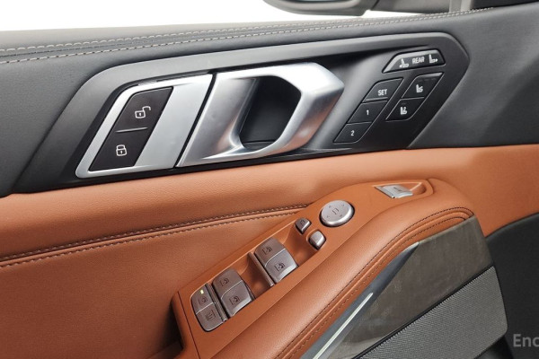 2024 BMW X7 с пробегом 42 453 км