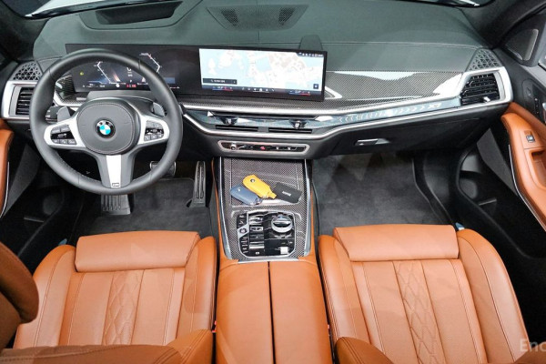 2025 BMW X7 с пробегом 3 614 км