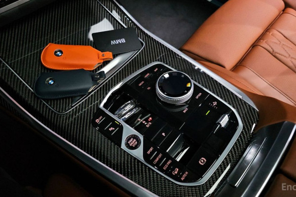 2025 BMW X7 с пробегом 3 614 км