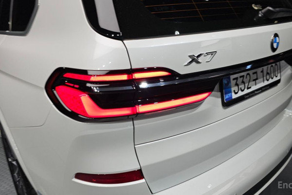 2025 BMW X7 с пробегом 3 614 км
