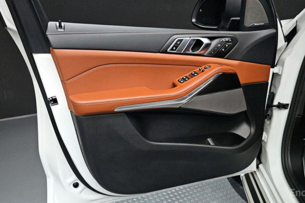 2025 BMW X7 с пробегом 3 614 км