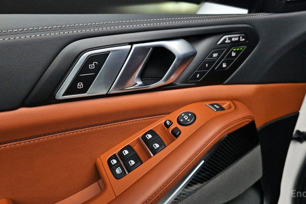 2025 BMW X7 с пробегом 3 614 км