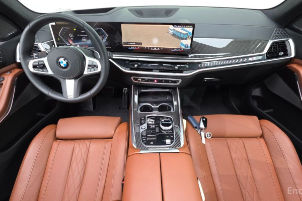 2025 BMW X7 с пробегом 7 010 км