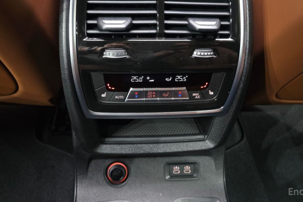 2025 BMW X7 с пробегом 7 010 км