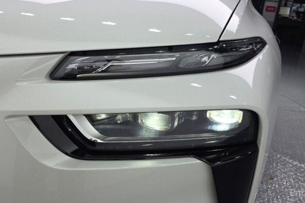 2025 BMW X7 с пробегом 7 010 км