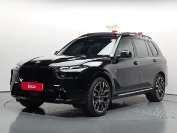 2025 BMW X7 с пробегом 11 951 км