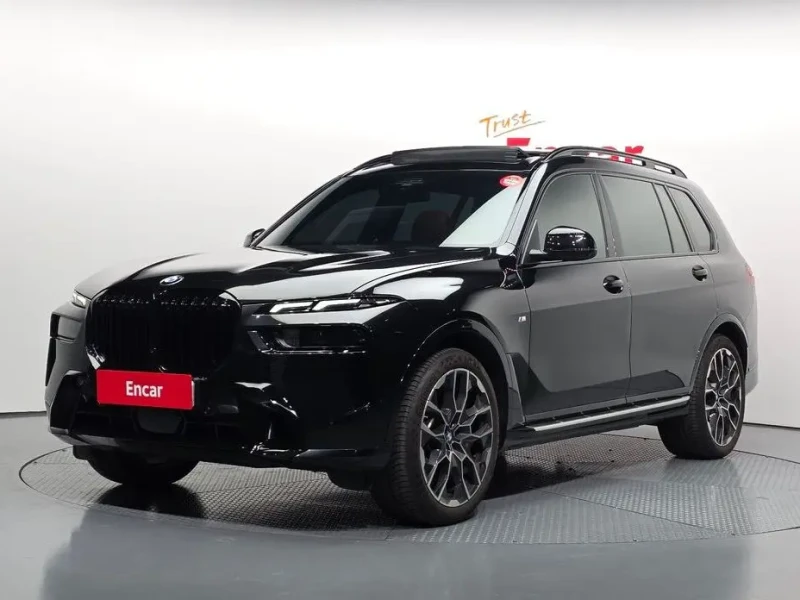 2025 BMW X7 с пробегом 11 951 км
