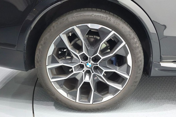 2025 BMW X7 с пробегом 11 951 км