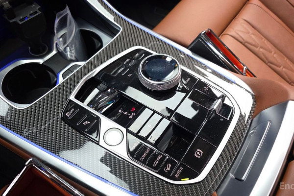 2025 BMW X7 с пробегом 11 951 км