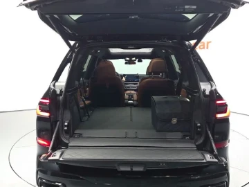 2025 BMW X7 с пробегом 11 951 км