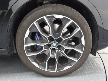 2025 BMW X7 с пробегом 11 951 км