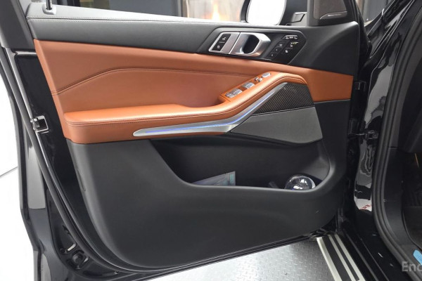 2025 BMW X7 с пробегом 11 951 км