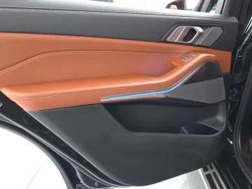 2025 BMW X7 с пробегом 11 951 км