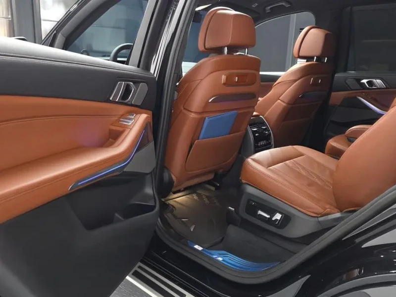 2025 BMW X7 с пробегом 11 951 км
