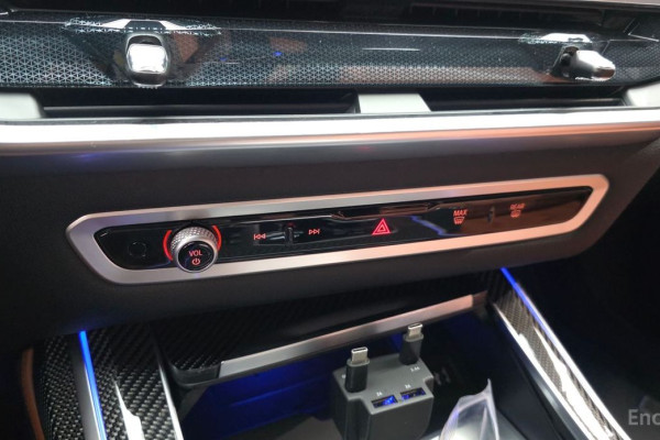 2025 BMW X7 с пробегом 11 951 км