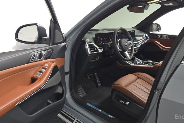 2025 BMW X7 с пробегом 6 327 км