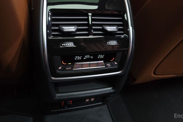 2025 BMW X7 с пробегом 6 327 км