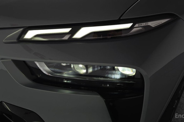 2025 BMW X7 с пробегом 6 327 км