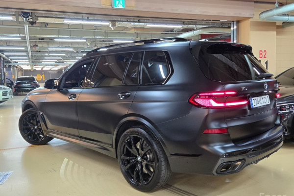 2025 BMW X7 с пробегом 11 600 км