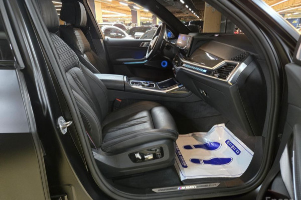 2025 BMW X7 с пробегом 11 600 км