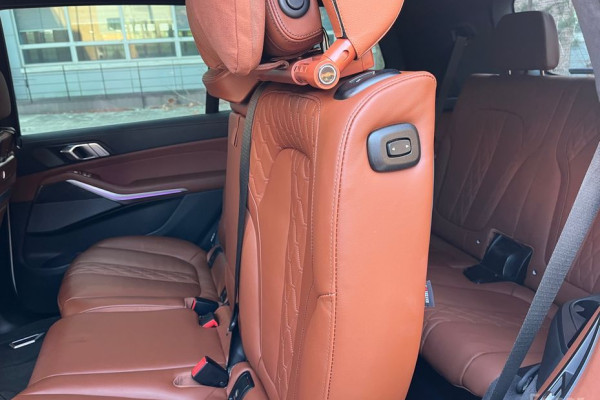 2025 BMW X7 с пробегом 13 000 км