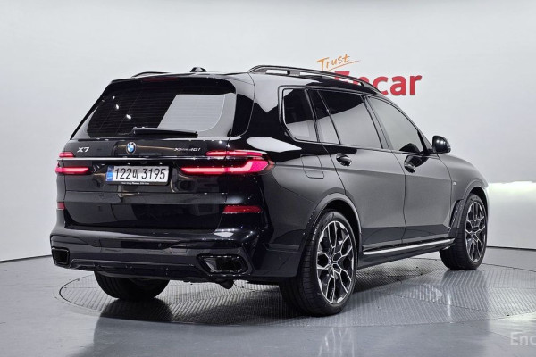 2025 BMW X7 с пробегом 19 603 км