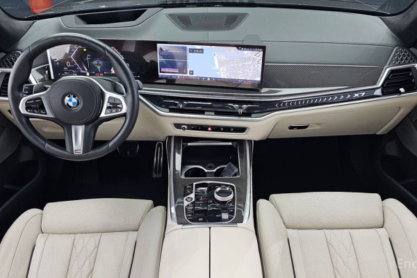 2025 BMW X7 с пробегом 19 603 км
