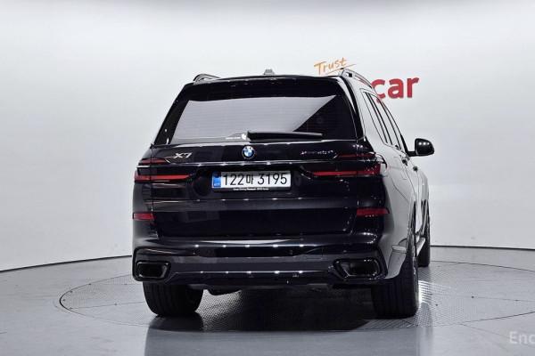 2025 BMW X7 с пробегом 19 603 км