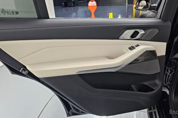 2025 BMW X7 с пробегом 19 603 км