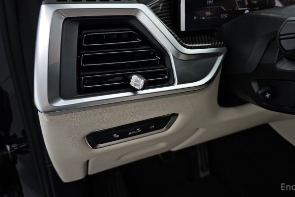 2025 BMW X7 с пробегом 19 603 км