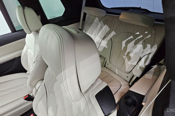 2025 BMW X7 с пробегом 19 603 км