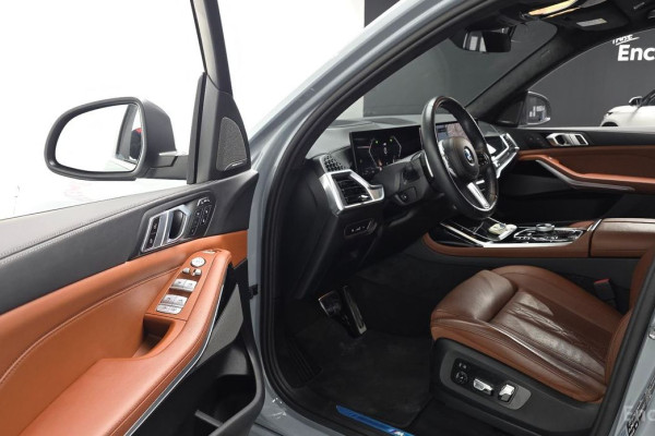 2024 BMW X7 с пробегом 25 494 км