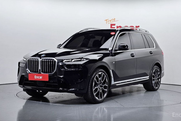 2025 BMW X7 с пробегом 15 694 км