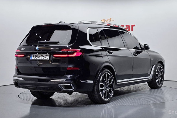 2025 BMW X7 с пробегом 15 694 км